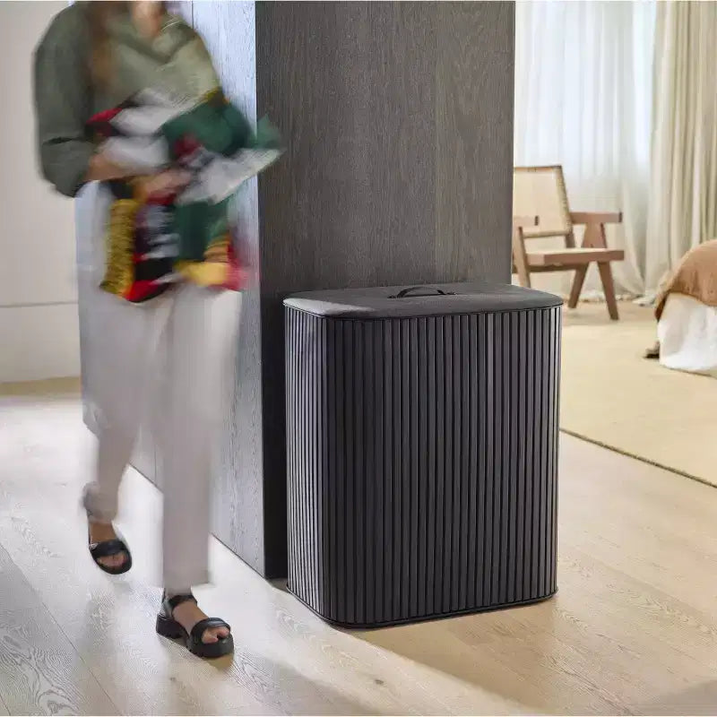Panier à linge en bambou 90L avec séparation - Noir de carbone