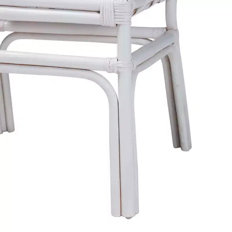 Chaise de salle à manger en rotin blanc