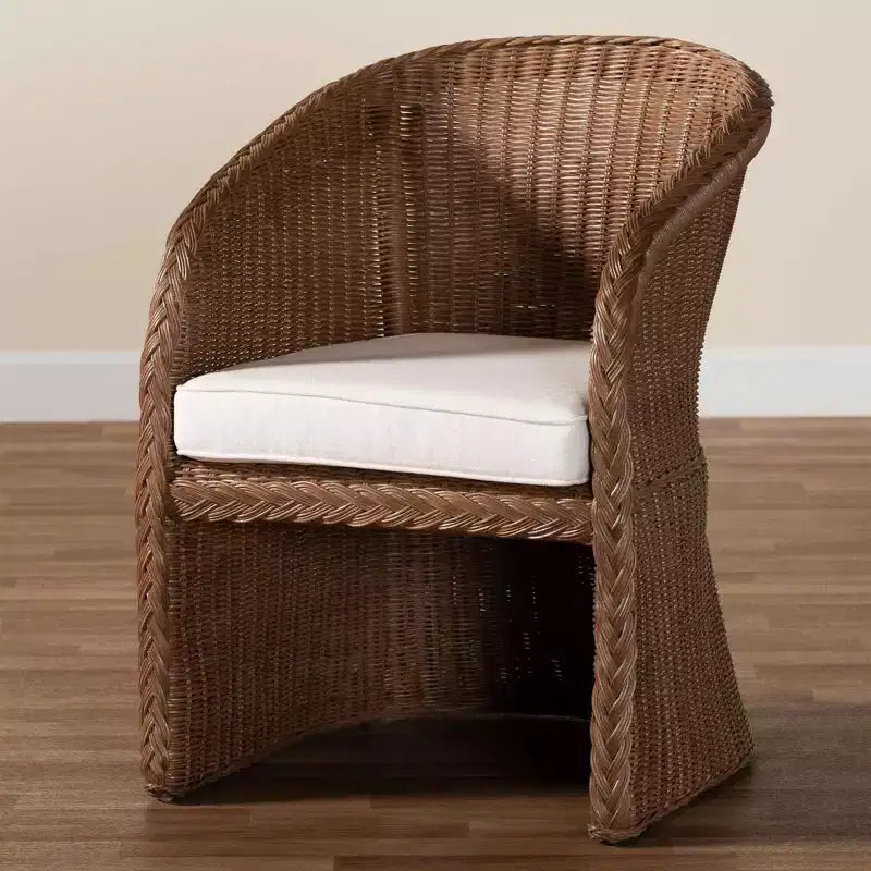Fauteuil en rotin tressé