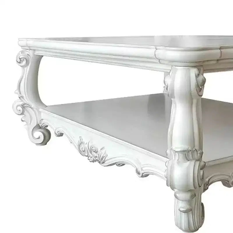 Table basse blanche