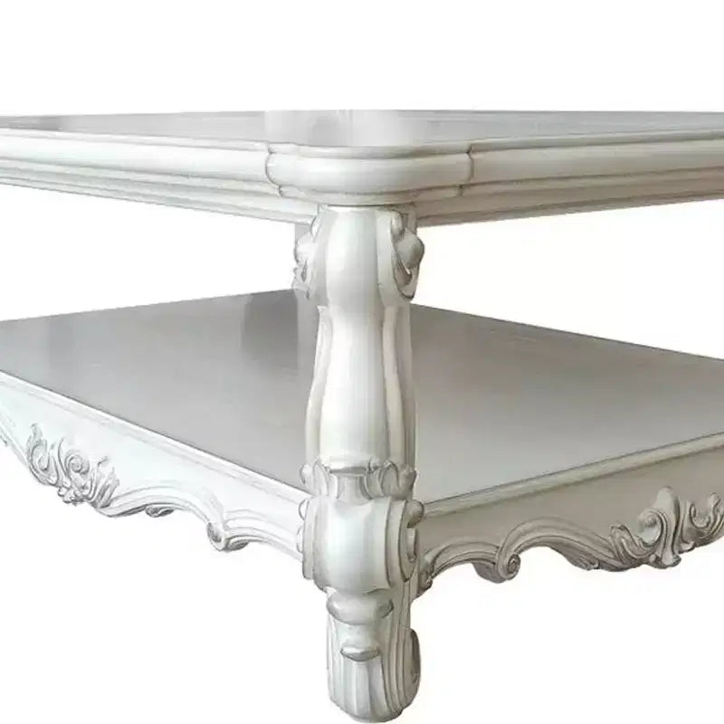 Table basse blanche