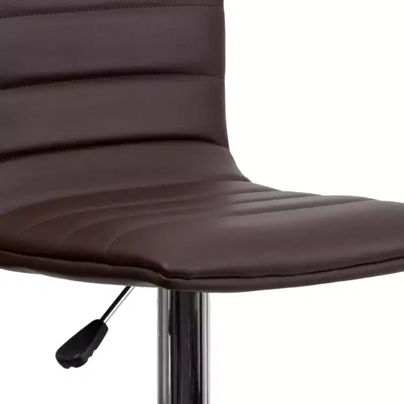Tabouret de bar moderne en velours capitonné, réglable en hauteur, avec dossier mi-haut et repose-pieds.