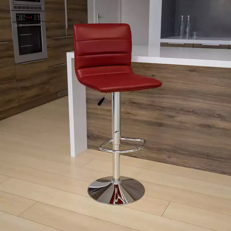 Tabouret de bar moderne en velours capitonné, réglable en hauteur, avec dossier mi-haut et repose-pieds.