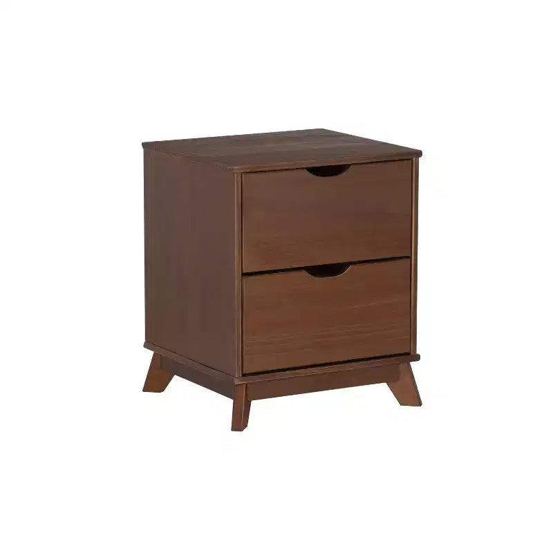 Lit plateforme simple et table de chevet